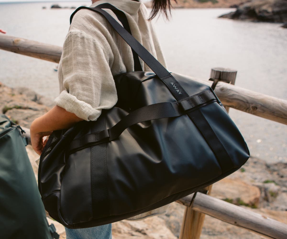 Active Duffle 40L in Forest Green