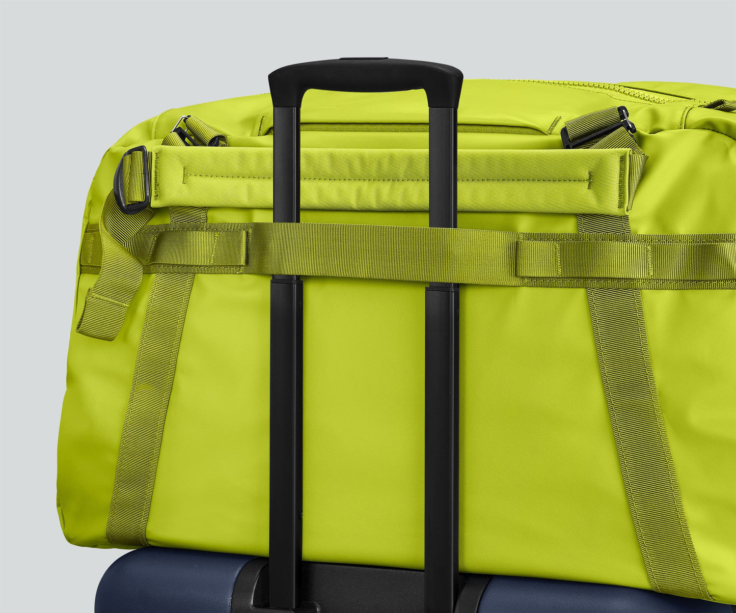 Active Duffle 55L in Atomic Celery