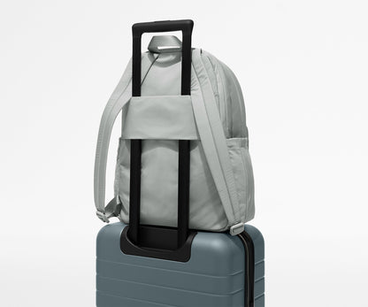 Large Featherlight Backpack in Nordic Gray