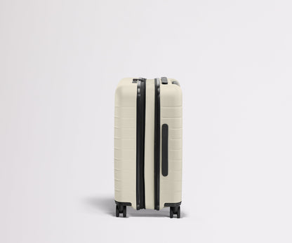 The Carry-On Flex in Salt White