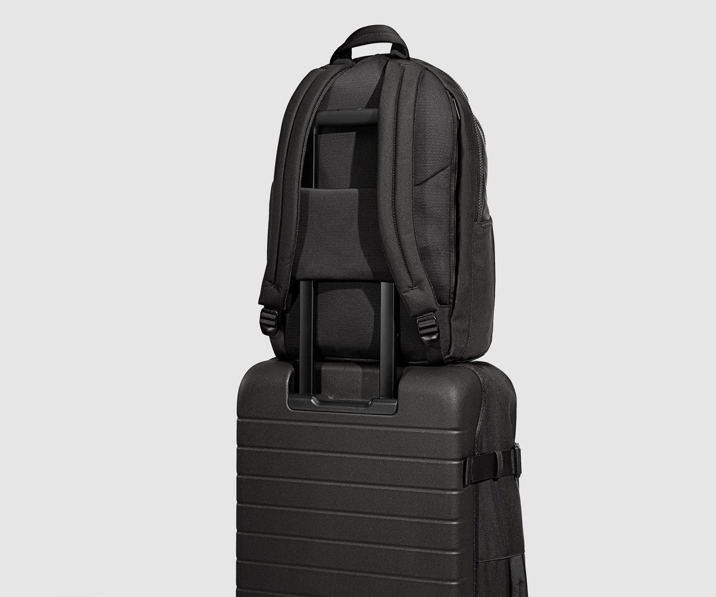 Active Backpack 26L in Jet Black