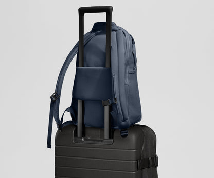 Active Daypack 20L in Navy Blue