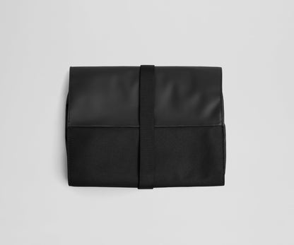 Active Hanging Toiletry Bag in Jet Black