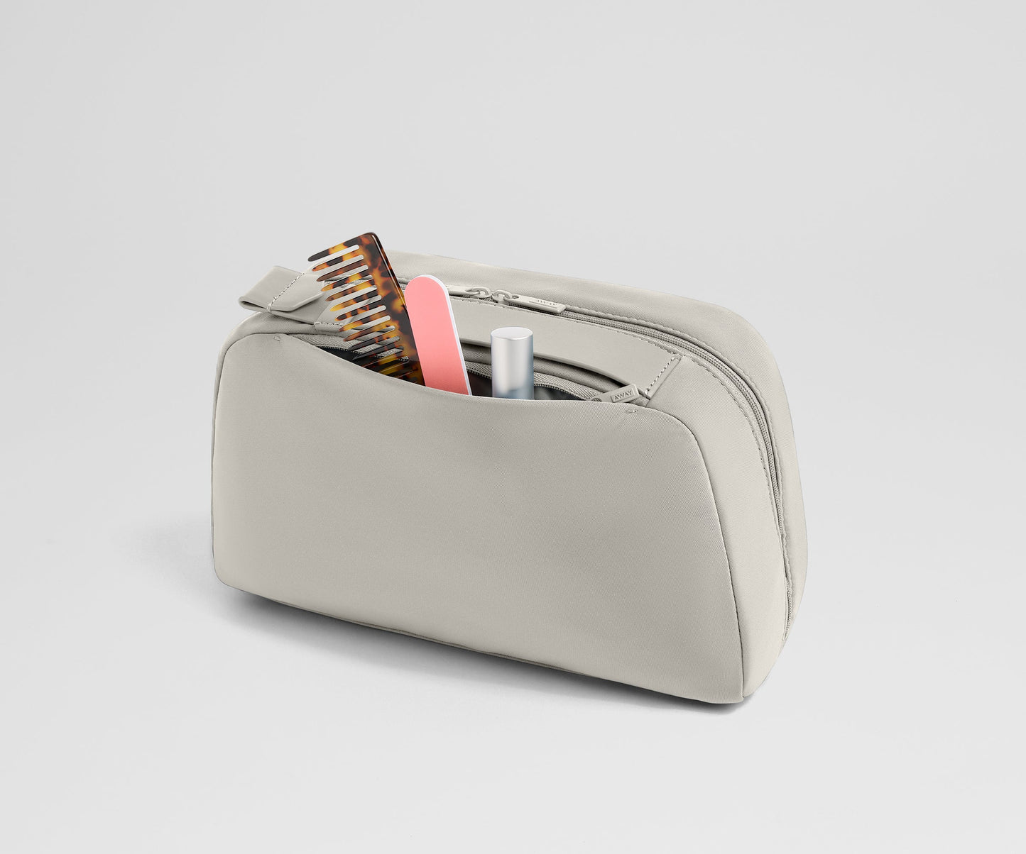 Large Toiletry Bag in Cloud Gray